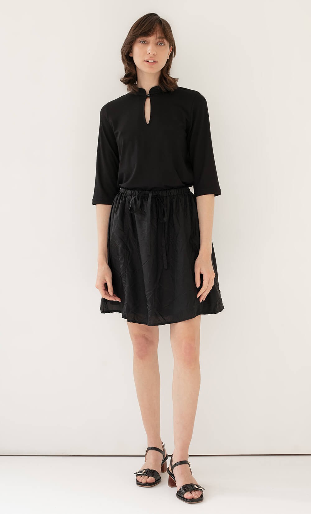 Black Lotam Top
