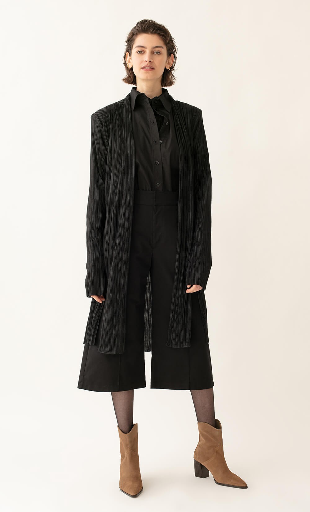 Shakimo Plissé Cardigan 