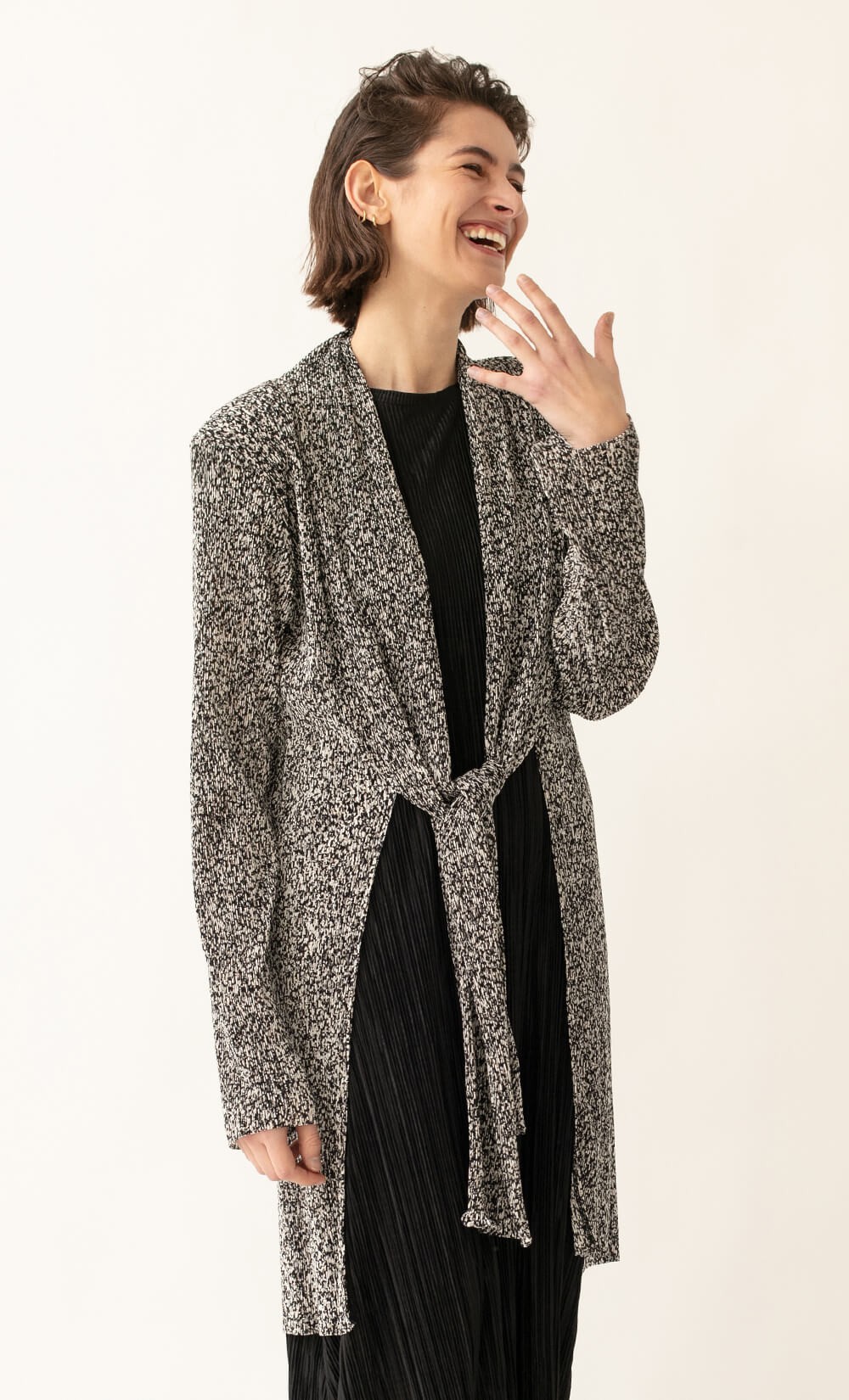 Shakimo Plissé Cardigan 