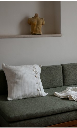 White Muslin Squar Cushion 