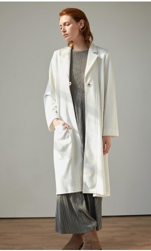 White Shuniro Coat